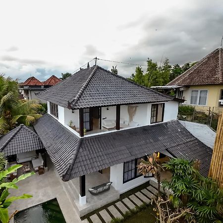 Putri Salju Villa By Evdekimi Ubud Exterior photo